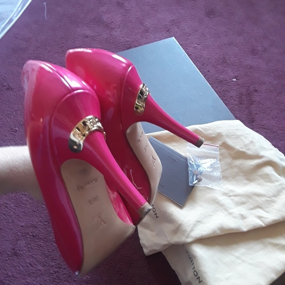 LOUIS VUITTON Heels 8.5 - Picture 5 of 7